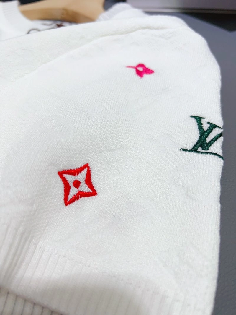 Louis Vuitton T-Shirts Comfortable 131598