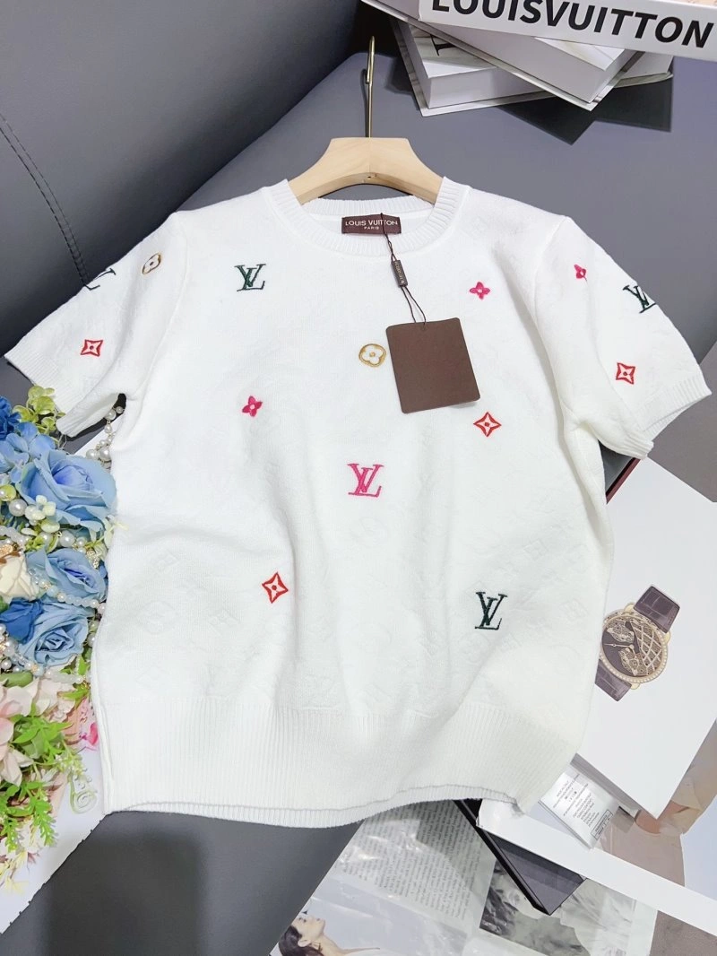 Louis Vuitton T-Shirts Comfortable 131598