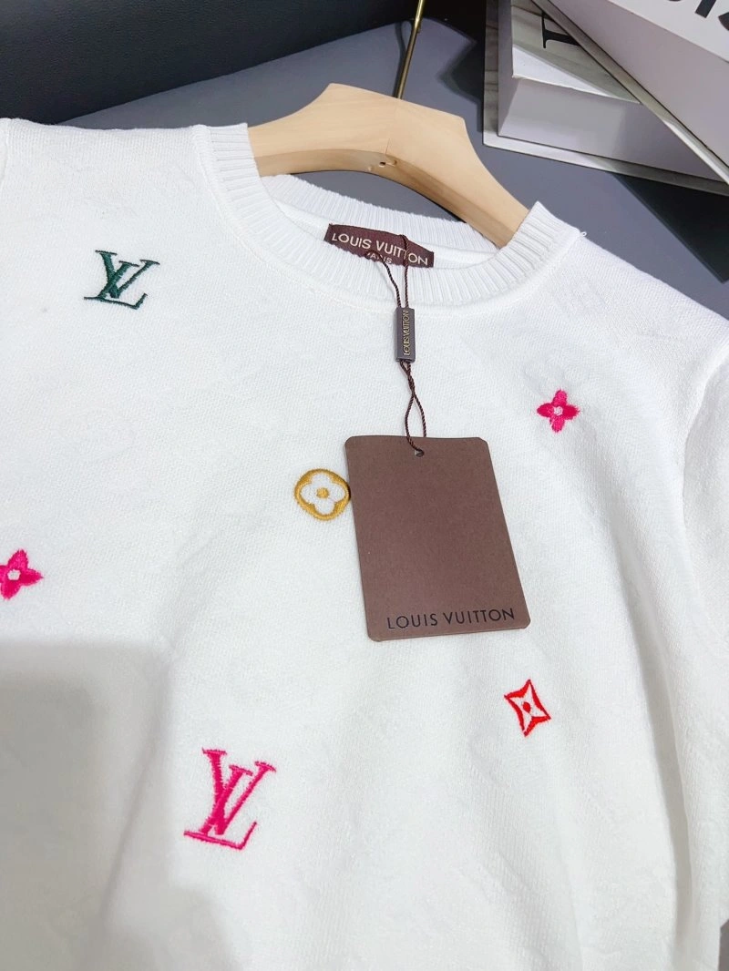 Louis Vuitton T-Shirts Comfortable 131598
