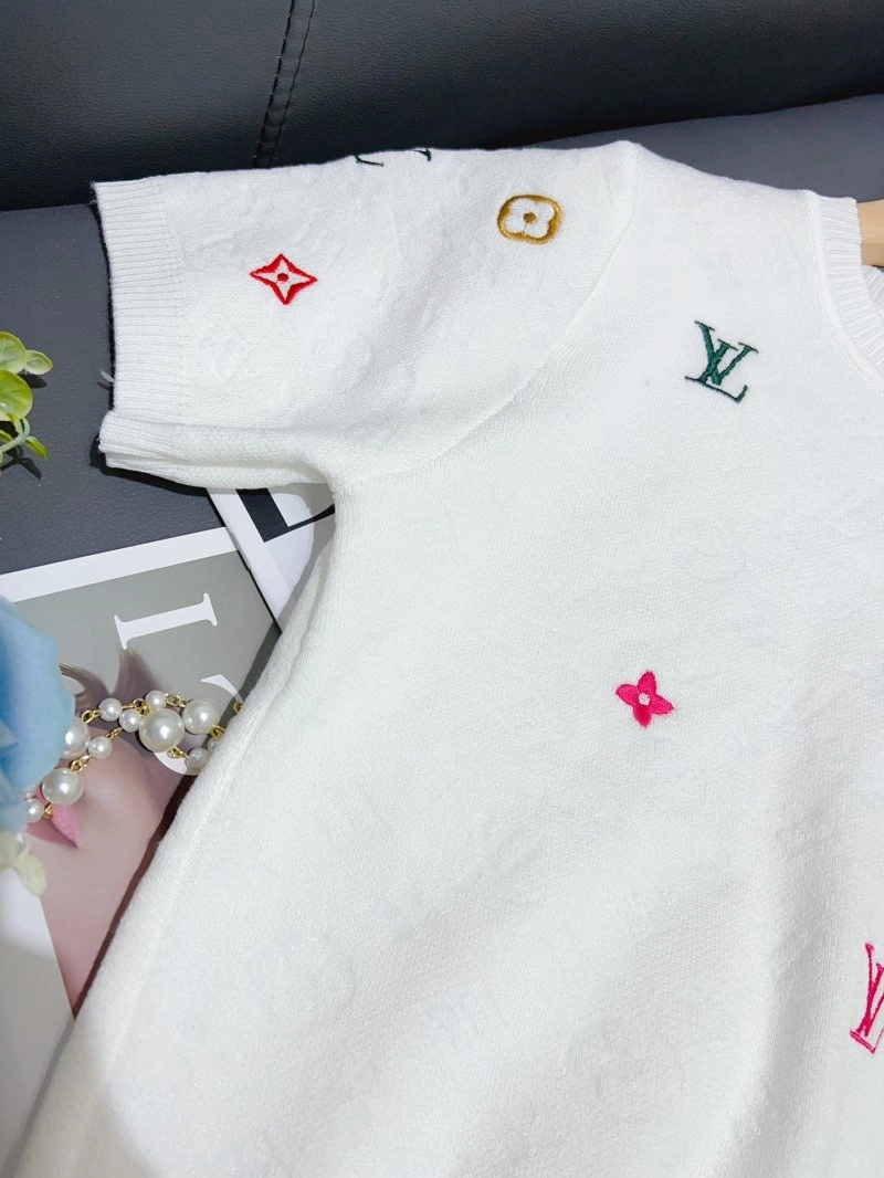 Louis Vuitton T-Shirts Comfortable 131598