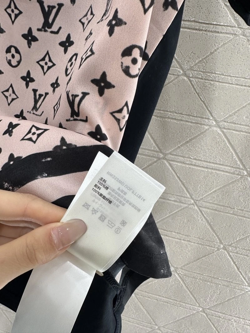 EasyMatch Louis Vuitton T-Shirts 131578