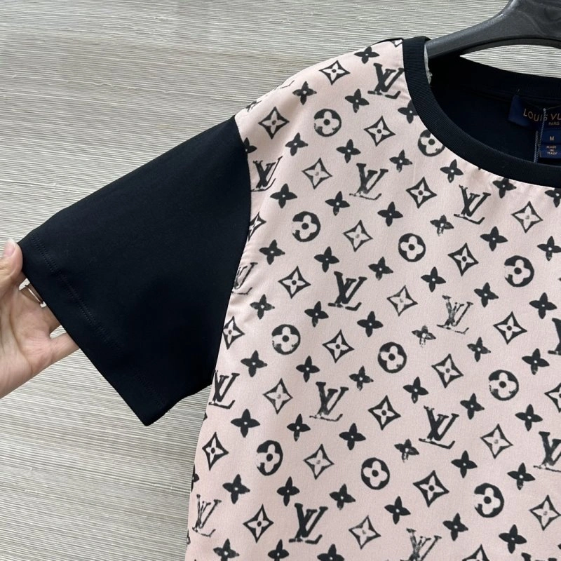 Louis Vuitton T-Shirts Sleek 131591