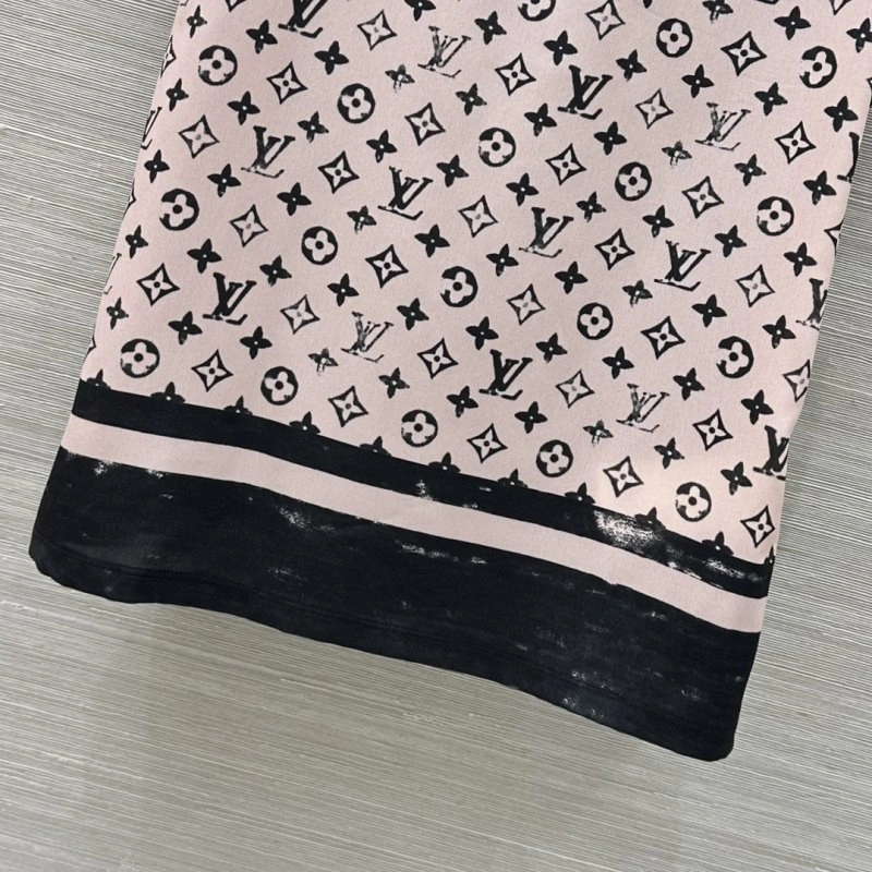 Louis Vuitton T-Shirts Sleek 131591