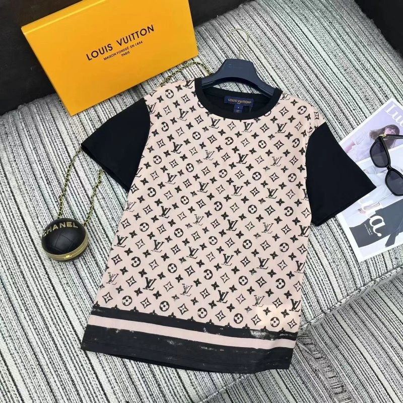 Louis Vuitton T-Shirts Resilient 131582