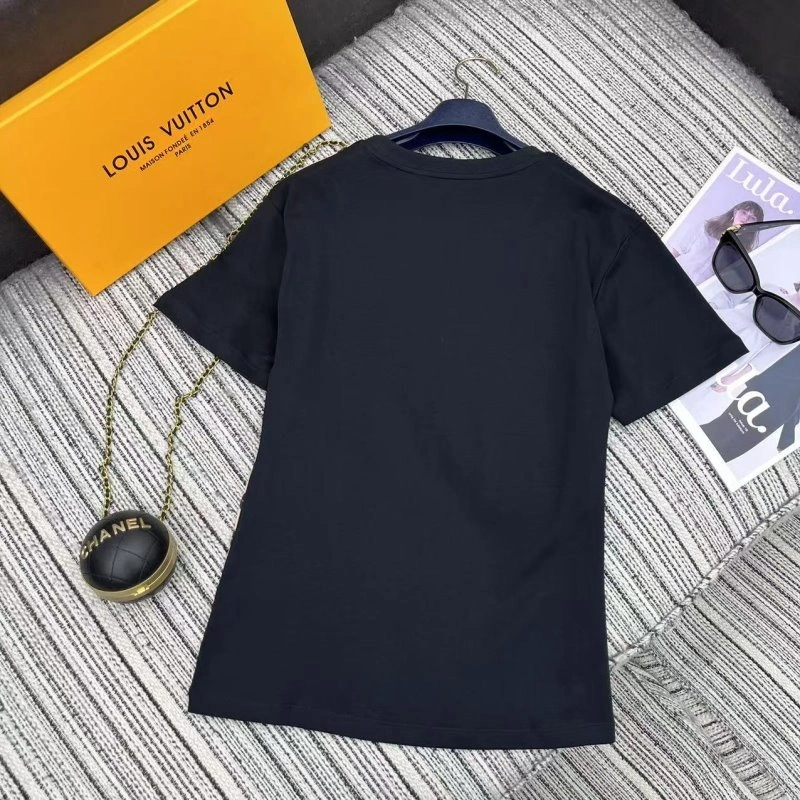 Louis Vuitton T-Shirts Resilient 131582