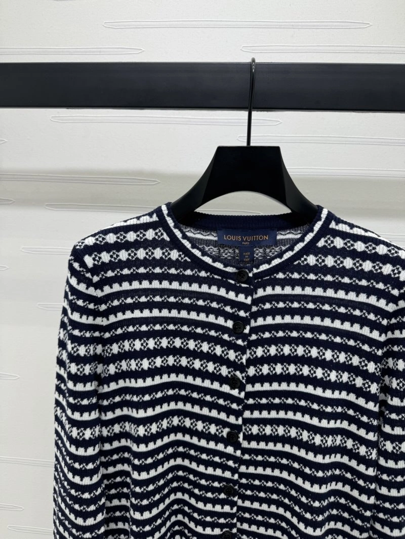 Bold Louis Vuitton T-Shirts 131579