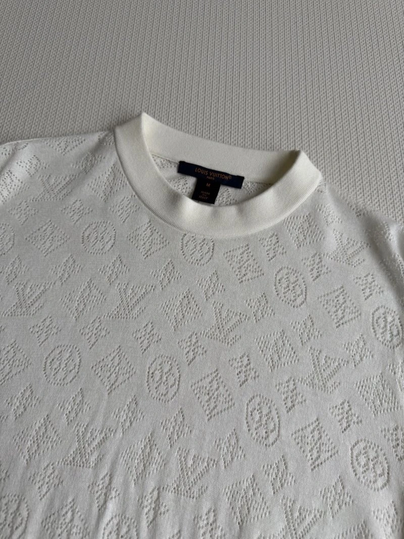 Louis Vuitton T-Shirts FashionForward 131568