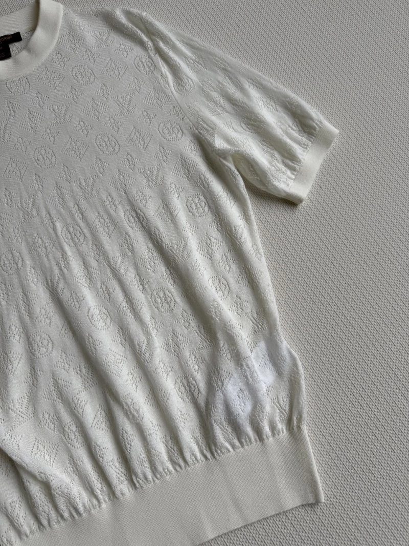 Louis Vuitton T-Shirts FashionForward 131568