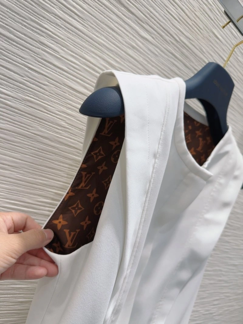ZipUp Louis Vuitton T-Shirts 131559