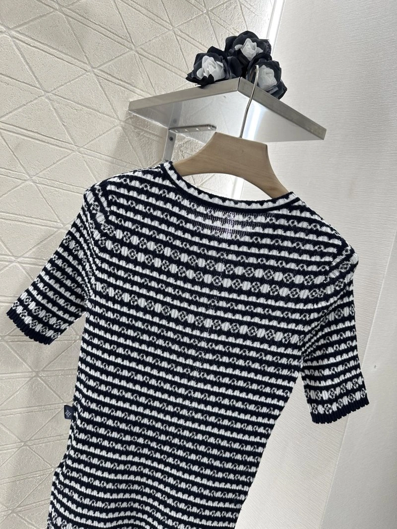 Upgraded Louis Vuitton T-Shirts 131557