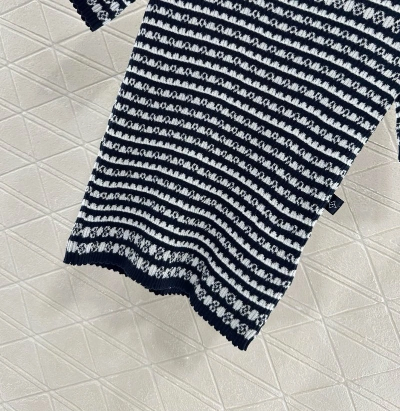 Upgraded Louis Vuitton T-Shirts 131557