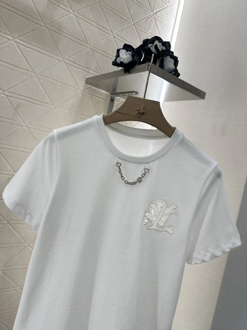 Effortless Louis Vuitton T-Shirts 131542