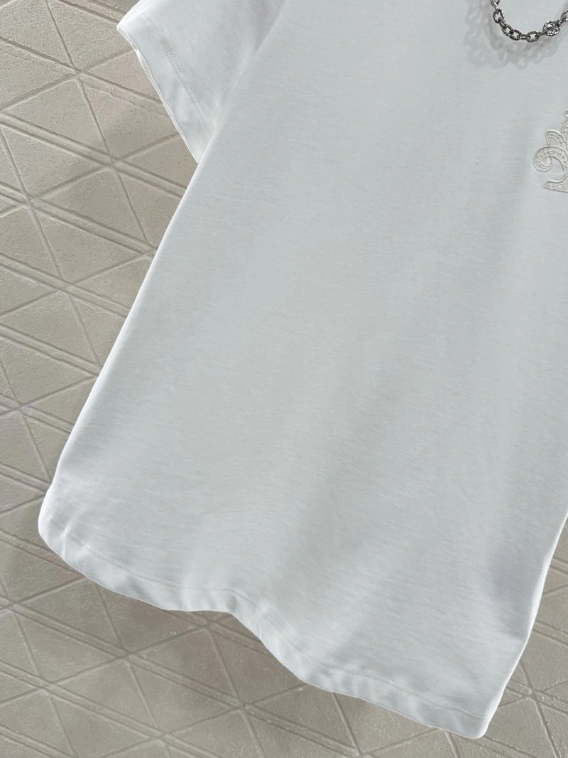 Effortless Louis Vuitton T-Shirts 131542