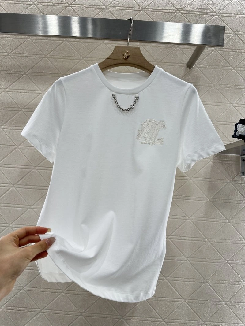 Effortless Louis Vuitton T-Shirts 131542