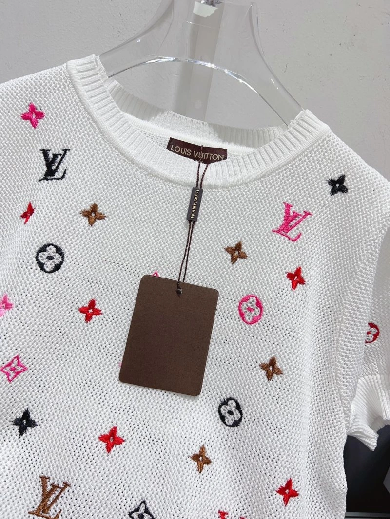 Louis Vuitton T-Shirts HighPerformance 131549