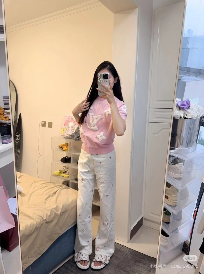 Louis Vuitton T-Shirts WrinkleFree 131537