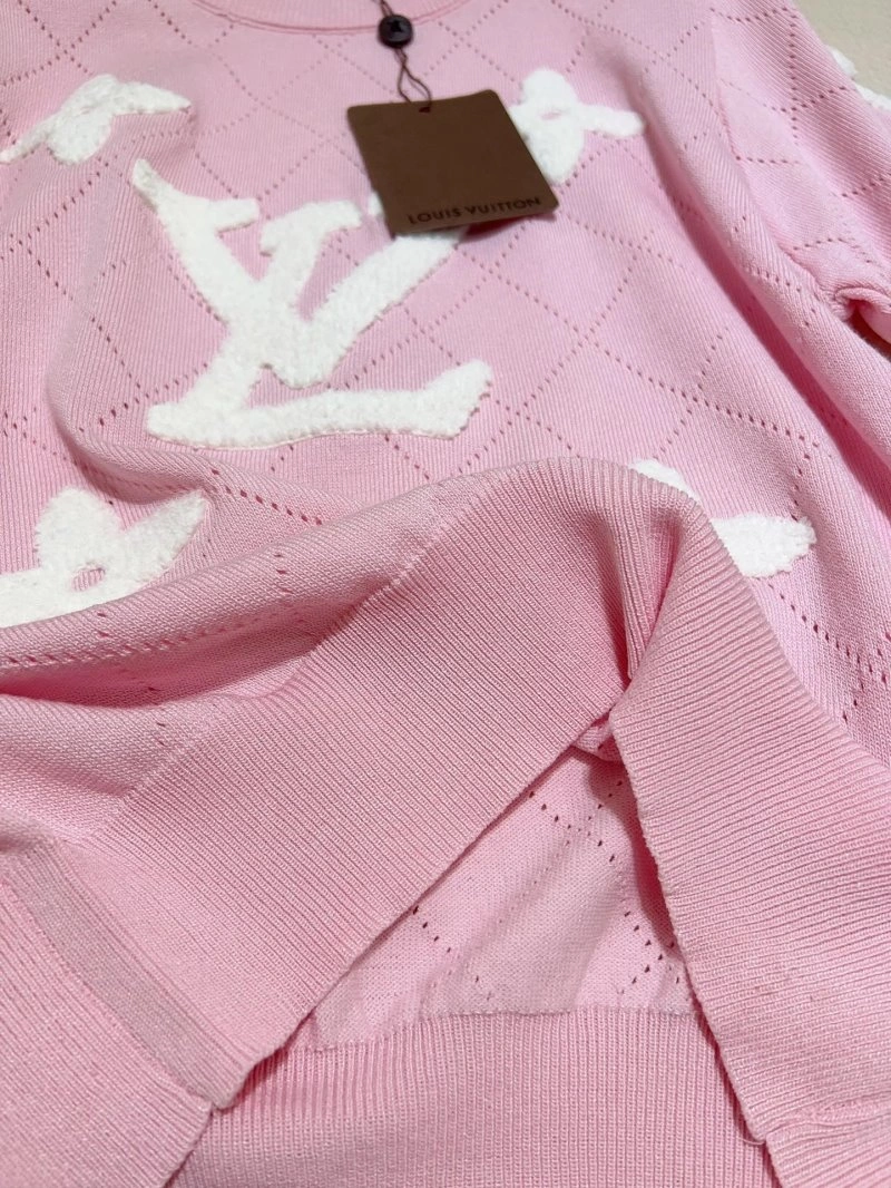 Louis Vuitton T-Shirts WrinkleFree 131537
