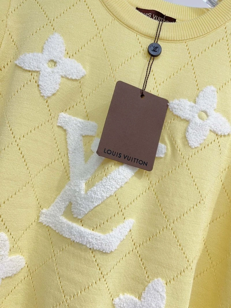 Louis Vuitton T-Shirts OnTrend 131546