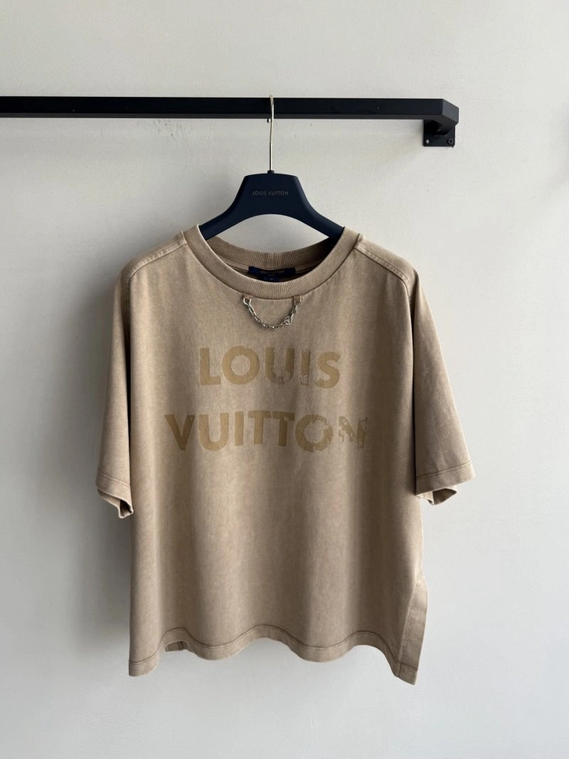 Louis Vuitton T-Shirts Neat 131535