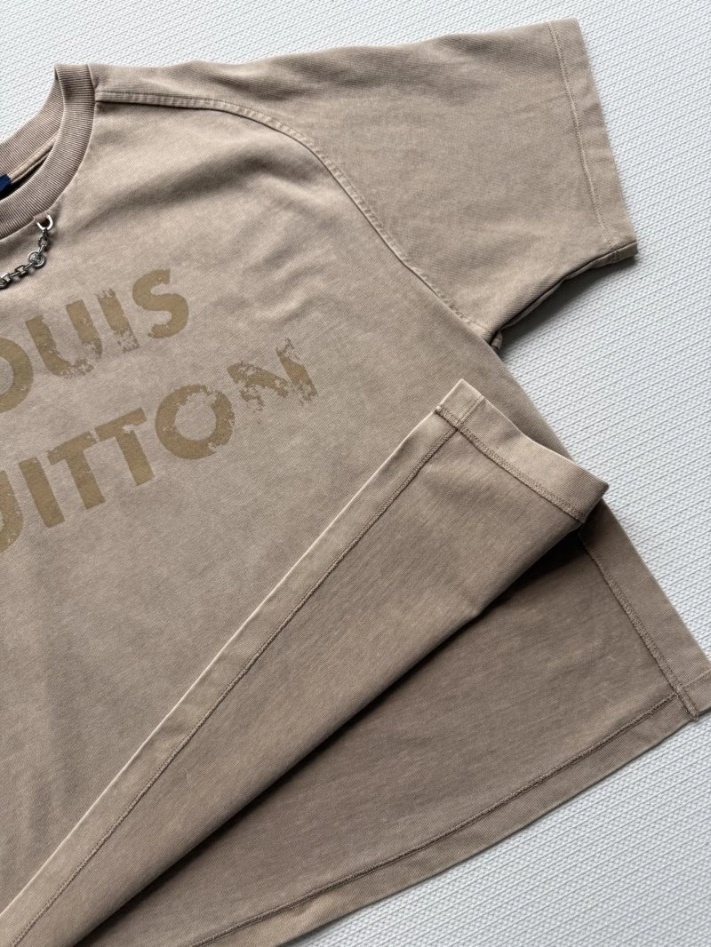 Louis Vuitton T-Shirts Neat 131535