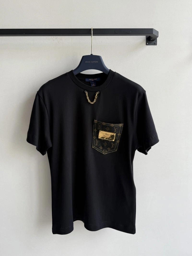 Louis Vuitton T-Shirts WellDesigned 131538