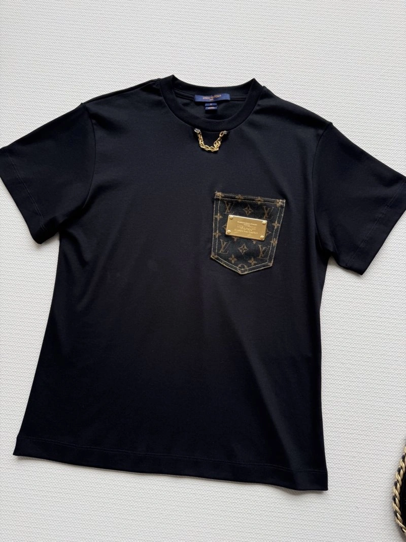 Louis Vuitton T-Shirts WellDesigned 131538