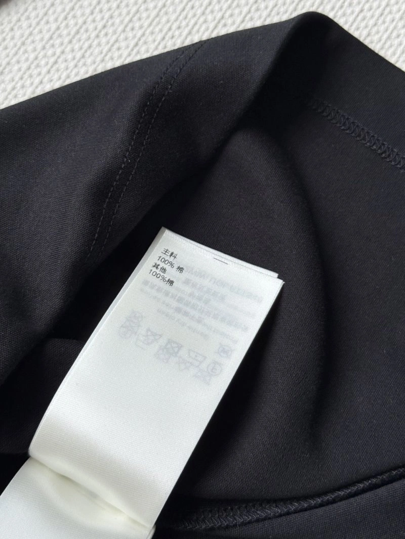 Louis Vuitton T-Shirts WellDesigned 131538