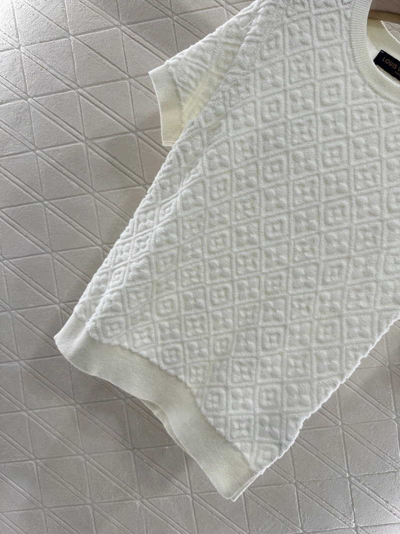 Soft Louis Vuitton T-Shirts 131548