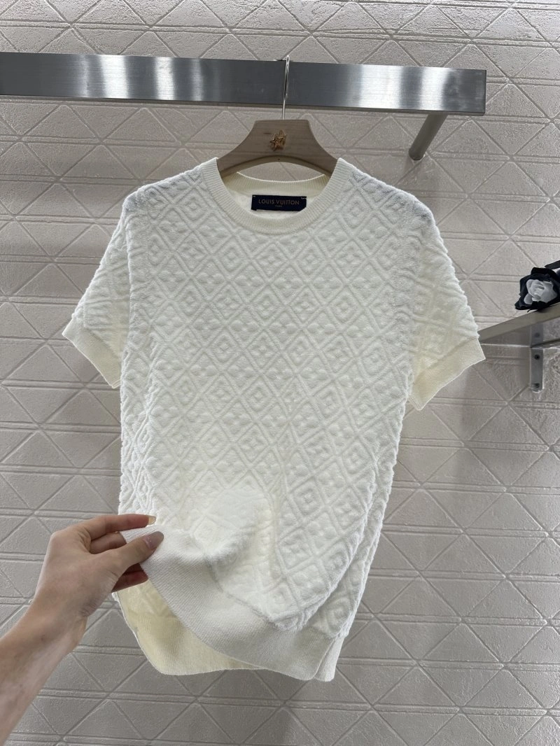 Soft Louis Vuitton T-Shirts 131548