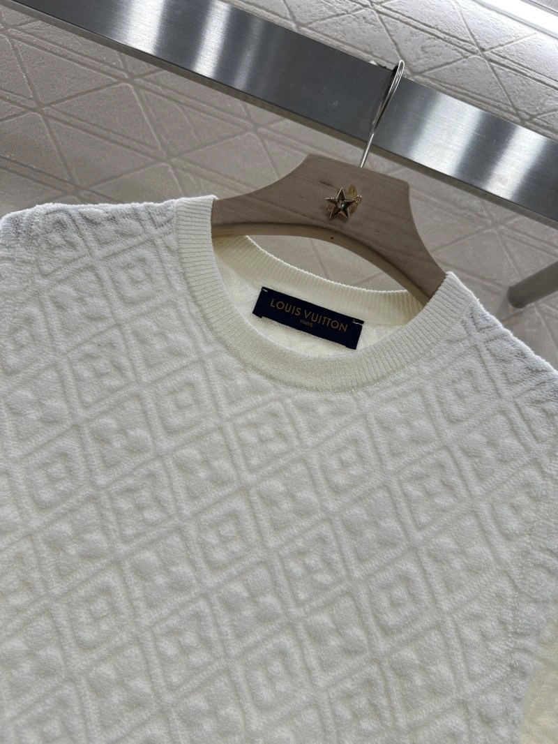Soft Louis Vuitton T-Shirts 131548