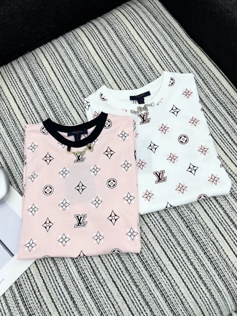 Chic Louis Vuitton T-Shirts 131550