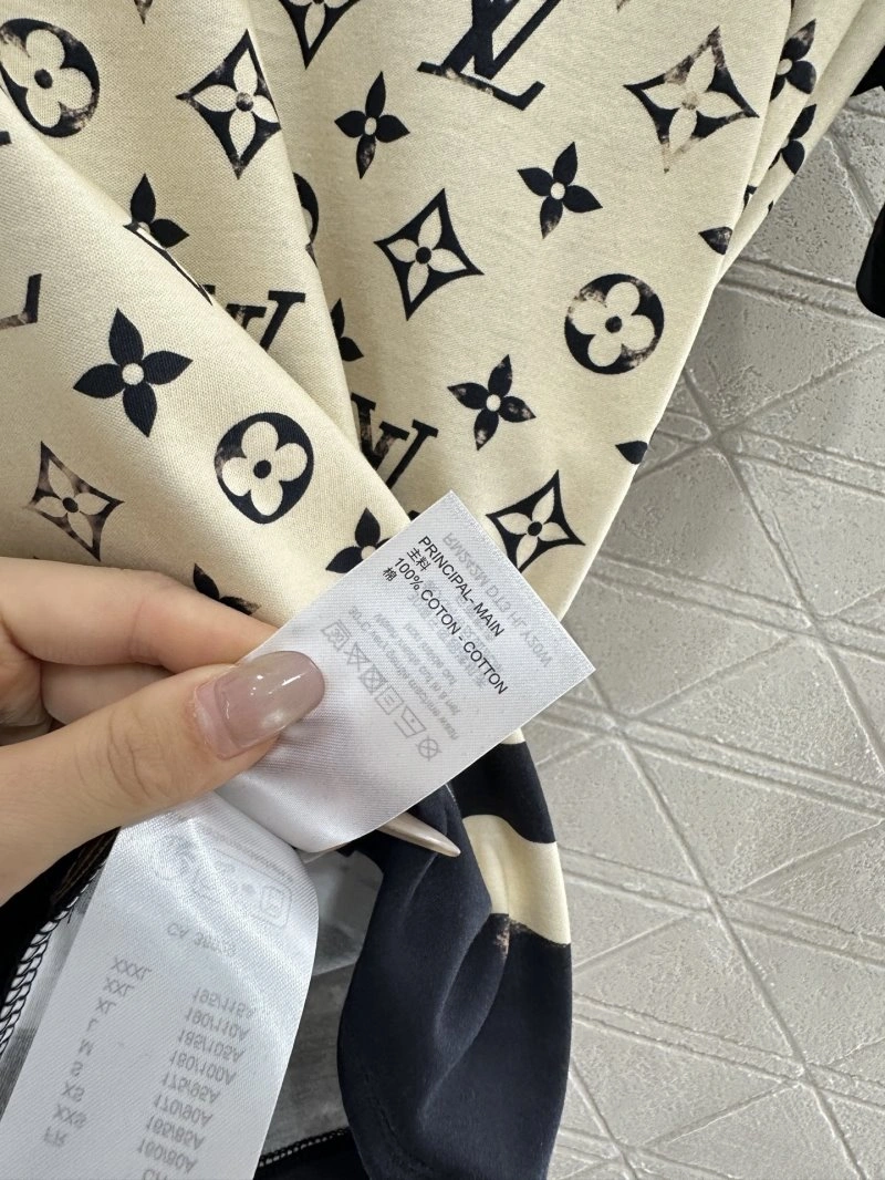 Louis Vuitton T-Shirts SunProtective 131523