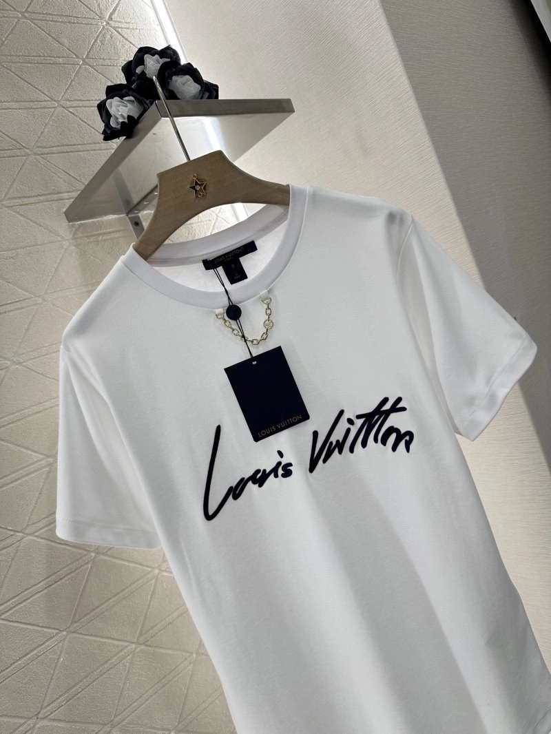 Lightweight Louis Vuitton T-Shirts 131520