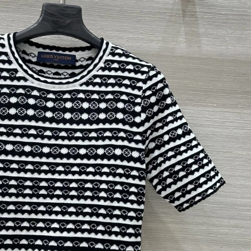 HighQuality Louis Vuitton T-Shirts 131521