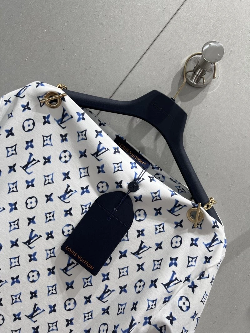 Louis Vuitton T-Shirts Bright 130594