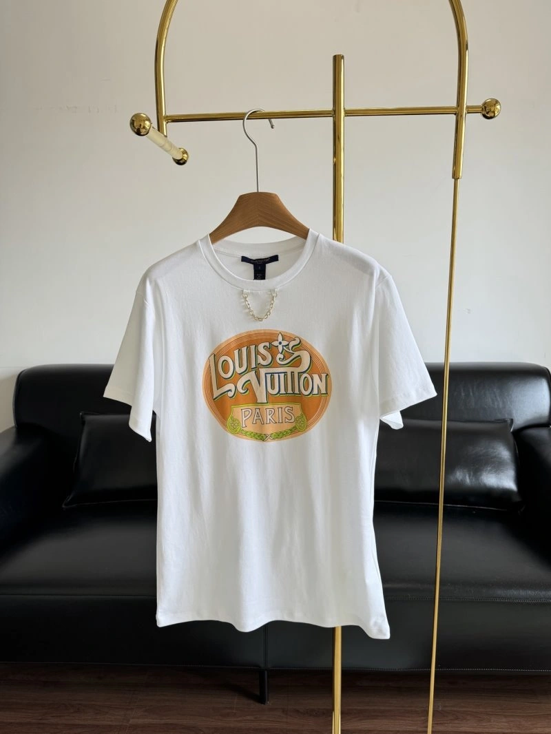 Louis Vuitton T-Shirts Refined 130591