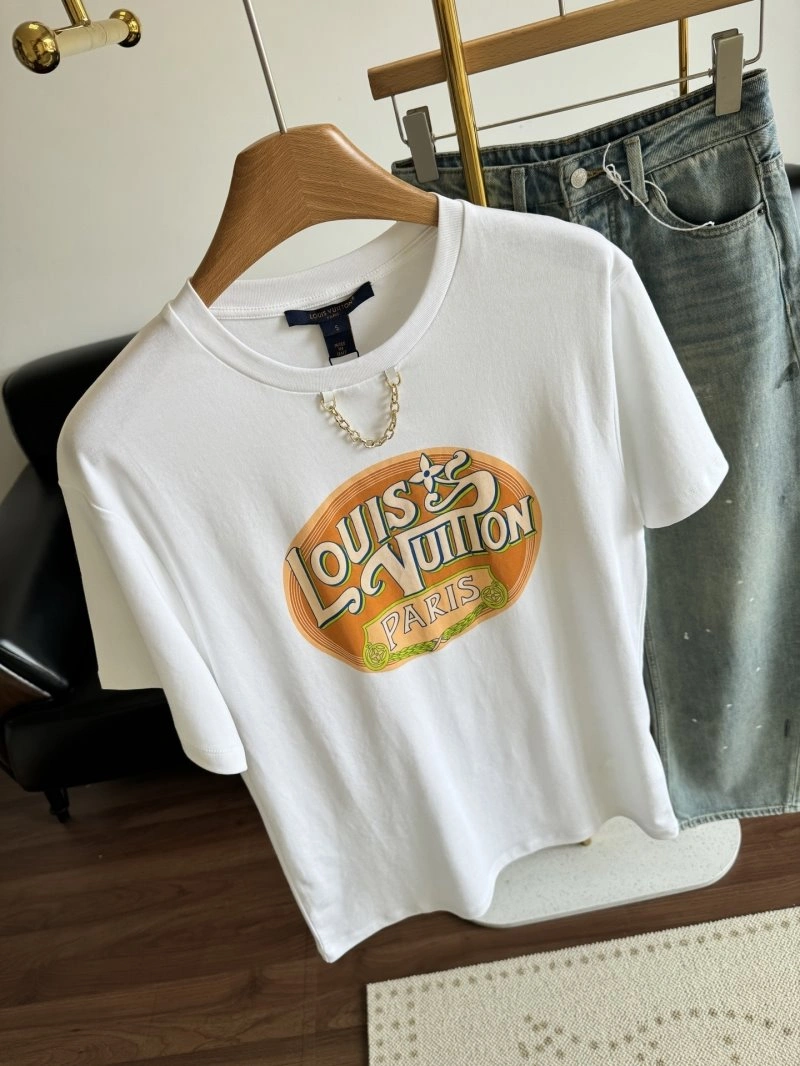 Louis Vuitton T-Shirts Refined 130591