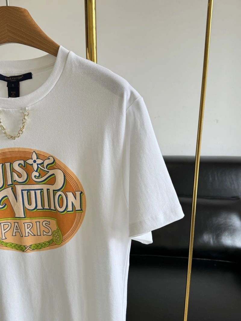Louis Vuitton T-Shirts Refined 130591