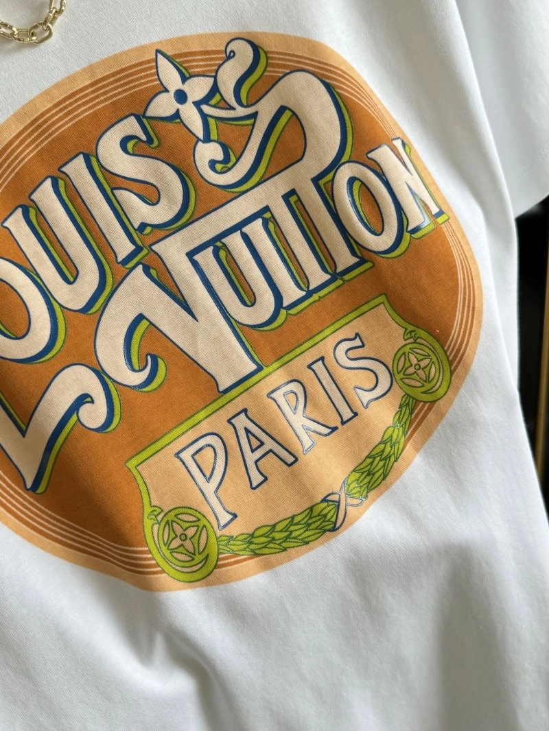 Louis Vuitton T-Shirts Refined 130591
