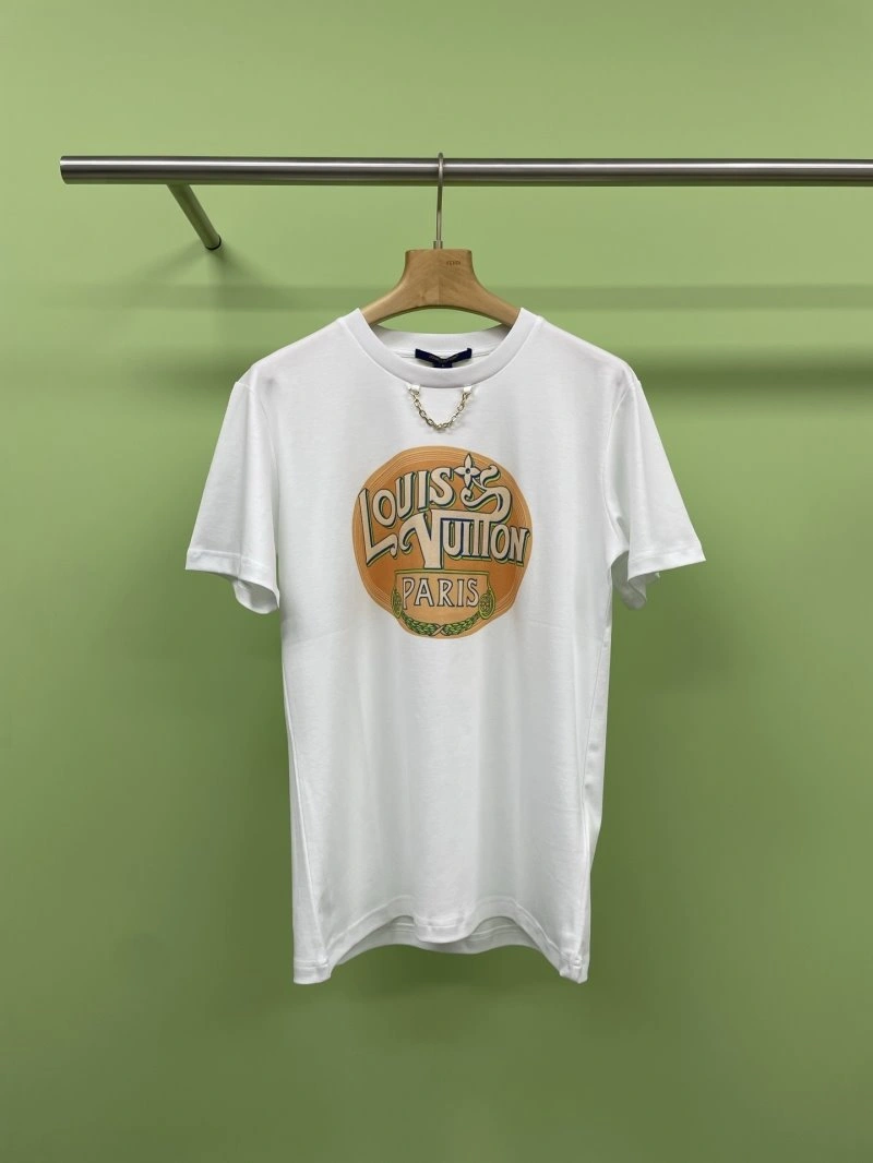 Lightweight Louis Vuitton T-Shirts 130598