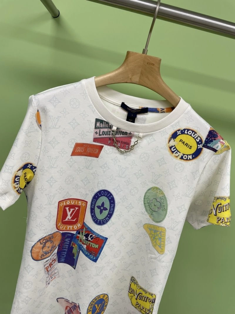 Unisex Louis Vuitton T-Shirts 130603