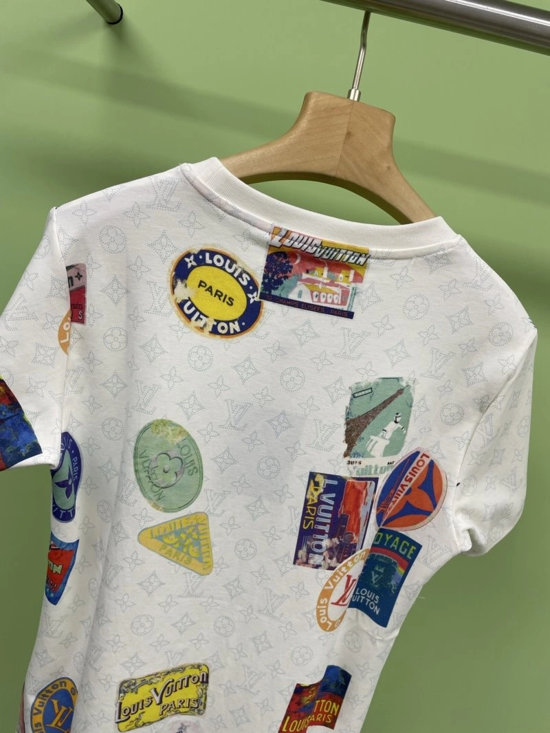 Unisex Louis Vuitton T-Shirts 130603