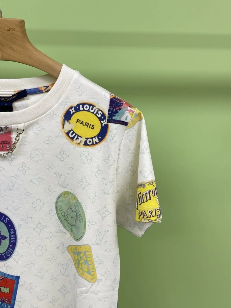 Unisex Louis Vuitton T-Shirts 130603