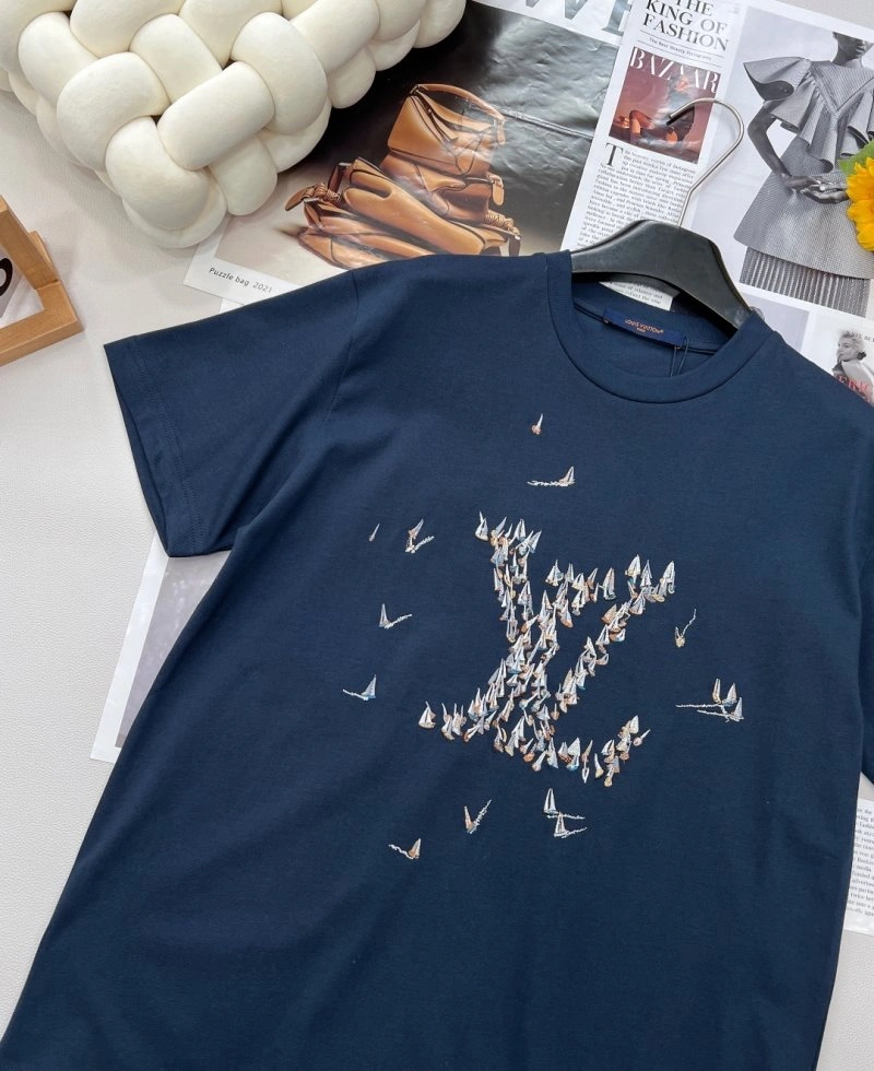 Louis Vuitton T-Shirts WeatherProof 130577