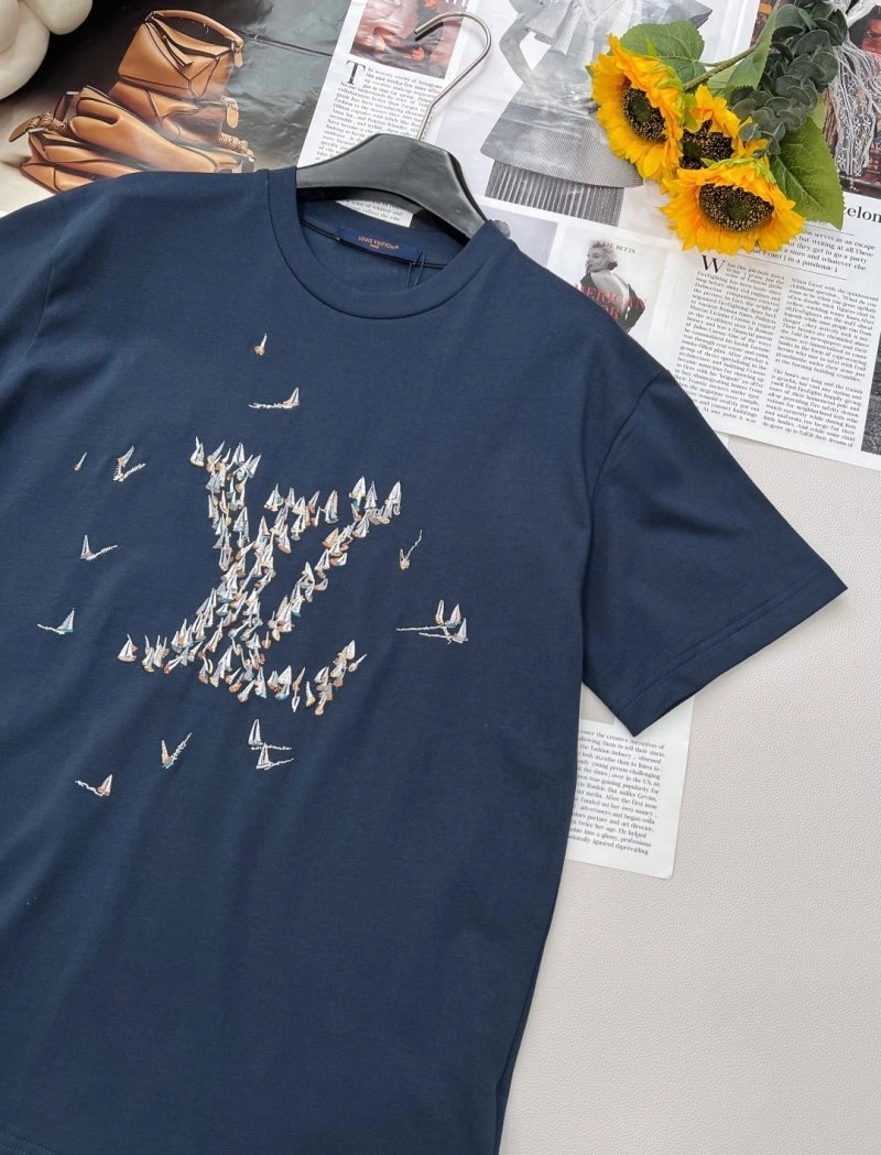Louis Vuitton T-Shirts WeatherProof 130577