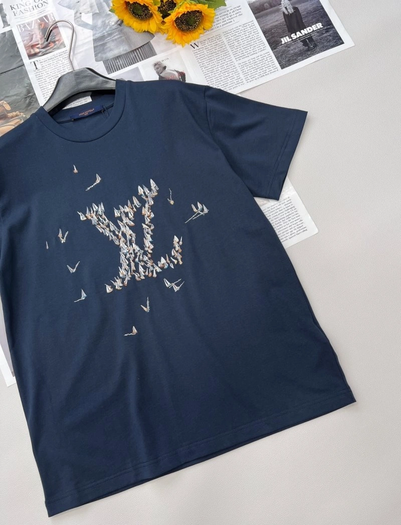 Louis Vuitton T-Shirts WeatherProof 130577