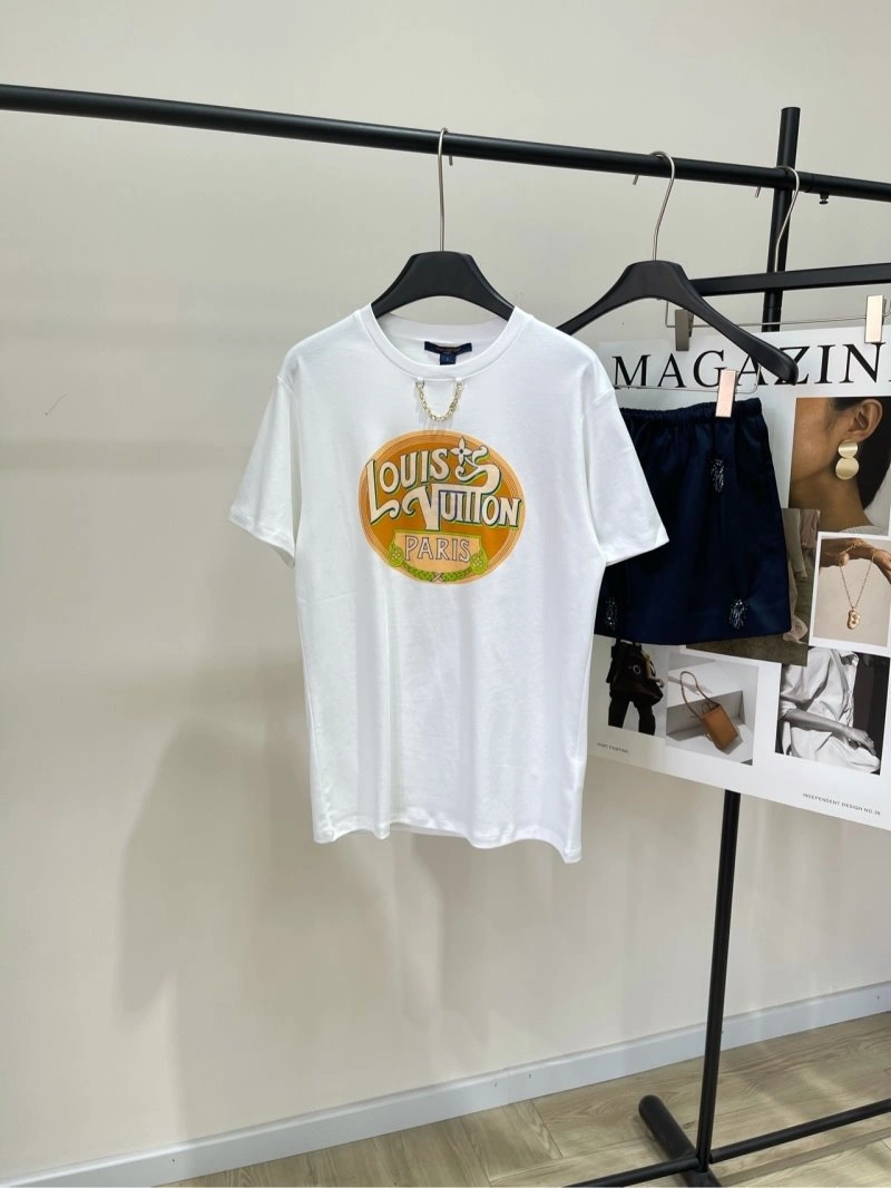 Stylish Louis Vuitton T-Shirts 130578