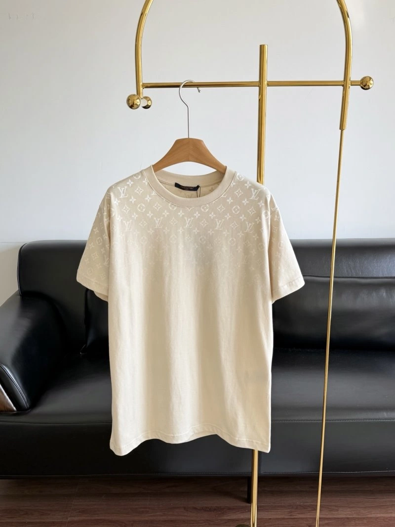 Louis Vuitton T-Shirts GoAnywhere 130573