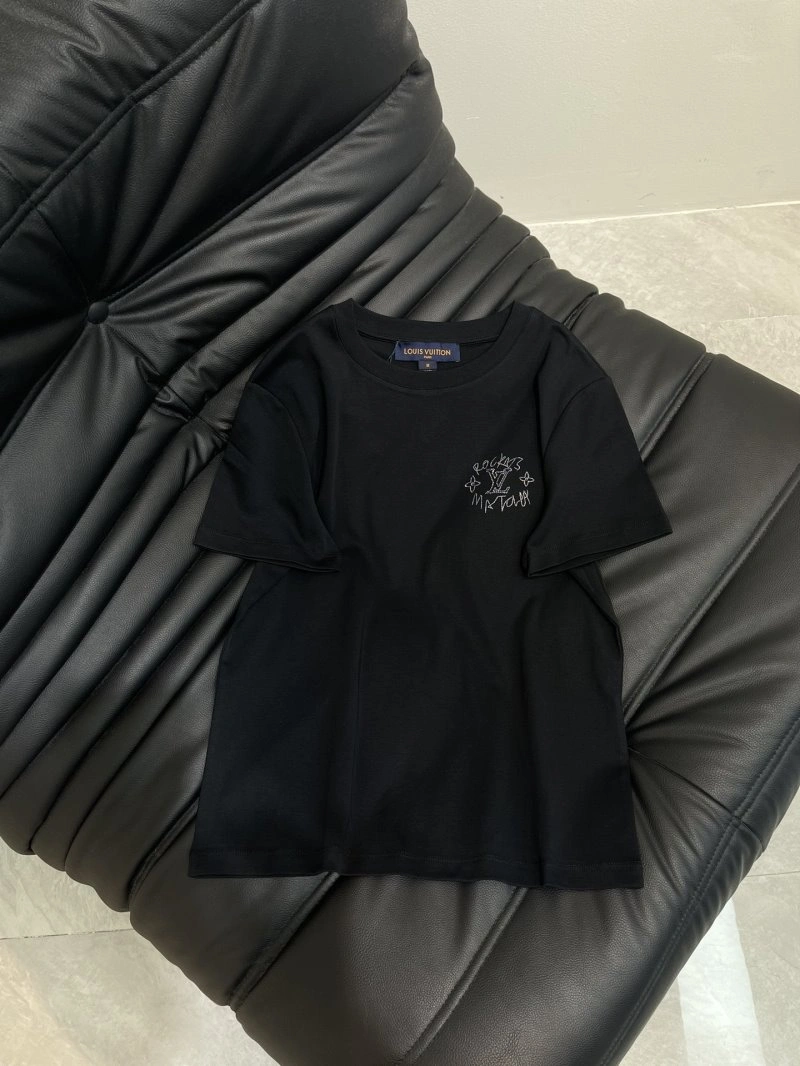 Louis Vuitton T-Shirts WaterResistant 130572