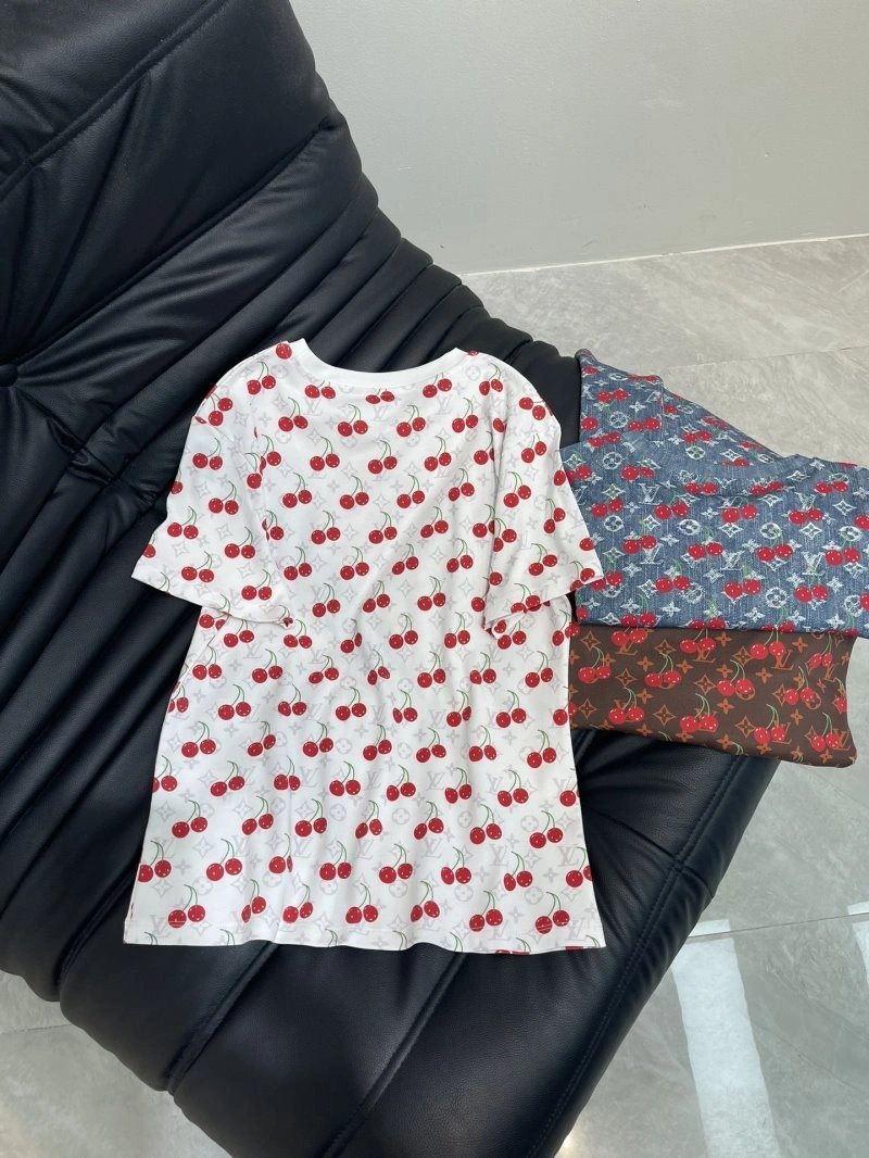 Youthful Louis Vuitton T-Shirts 130571